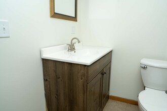 1180 Lincoln Ct in St. Paul Park, MN - Building Photo - Building Photo