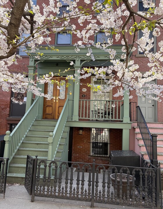 209.5 4th St in Jersey City, NJ - Foto de edificio