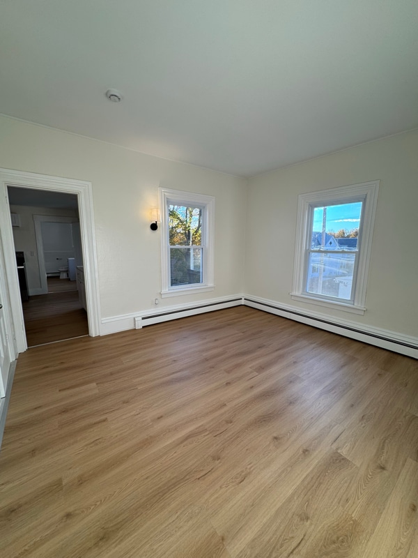 76 Elm St in Milford, NH - Building Photo - Building Photo