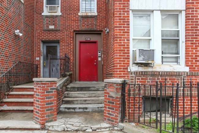 720 Miller Ave in Brooklyn, NY - Building Photo - Building Photo