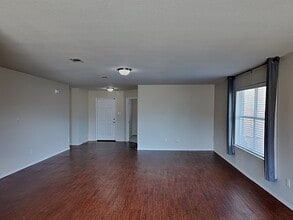 201 Dakota Ridge Dr in Fort Worth, TX - Building Photo - Building Photo