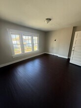 220 Rockwood Ave, Unit #218 in Dayton, OH - Foto de edificio - Building Photo