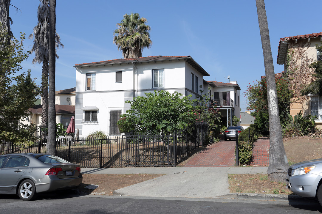 121-123 N Catalina St in Los Angeles, CA - Foto de edificio