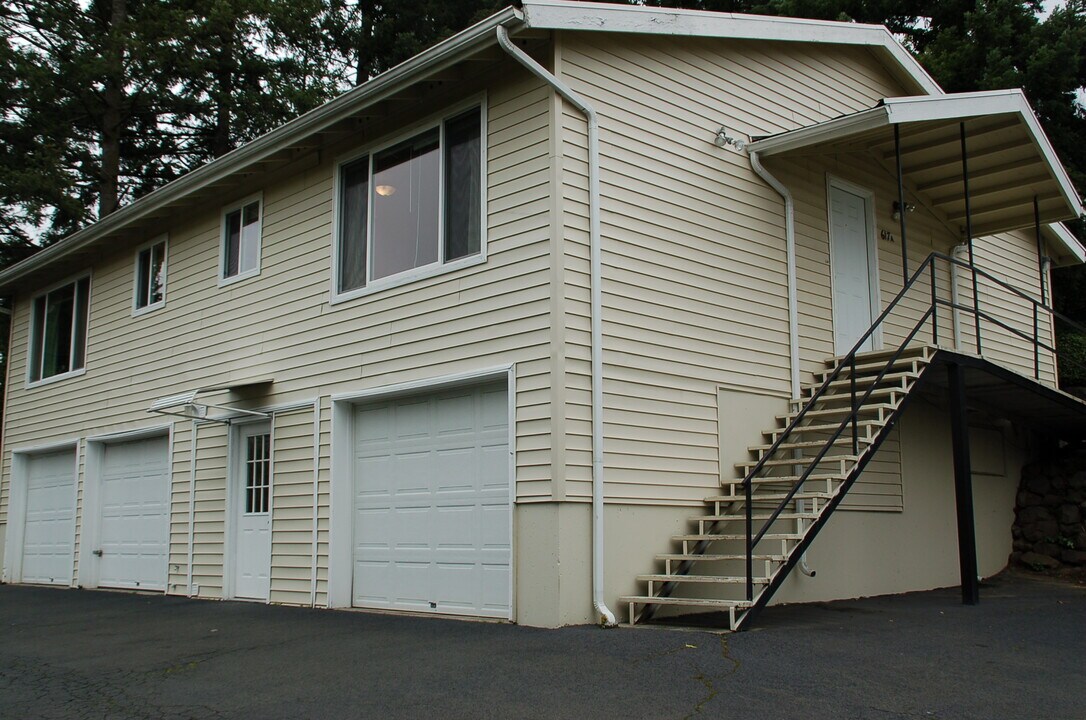 617 SW 3rd Plz, Unit A in Renton, WA - Building Photo