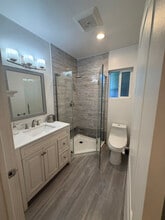 9000 Bianca Ave in Los Angeles, CA - Building Photo - Building Photo