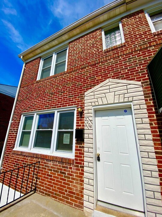 2204 Westfield Ave in Baltimore, MD - Building Photo