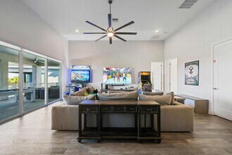 948 Jack Nicklaus Ct in Kissimmee, FL - Building Photo - Building Photo