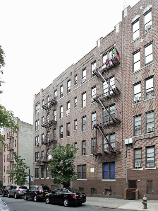 1755 Eastburn Ave in Bronx, NY - Building Photo