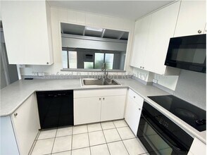 1017 Nanialii St in Kailua, HI - Building Photo - Building Photo