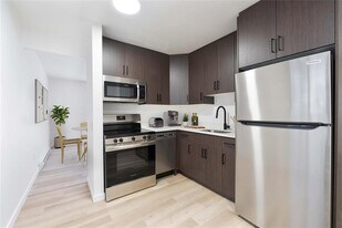 101 Barker St in Dauphin, MB - Building Photo