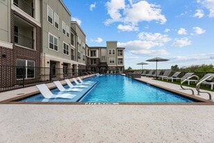 North Park Landing in Fort Worth, TX - Building Photo