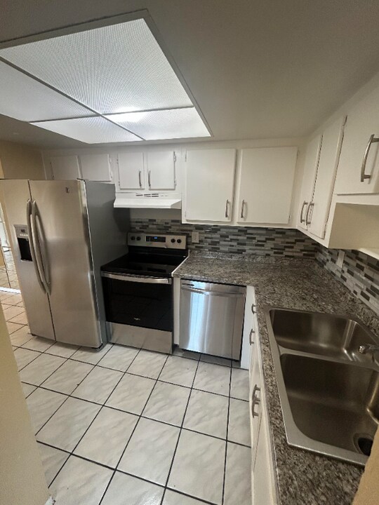 3704 Broadway in Ft. Myers, FL - Building Photo