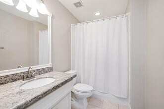 1706 Dennis St in Houston, TX - Building Photo - Building Photo