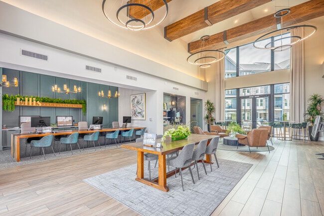 Ellis at Huntcrest in Lawrenceville, GA - Foto de edificio - Lobby