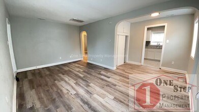 1834 E 77th St in Kansas City, MO - Foto de edificio - Building Photo