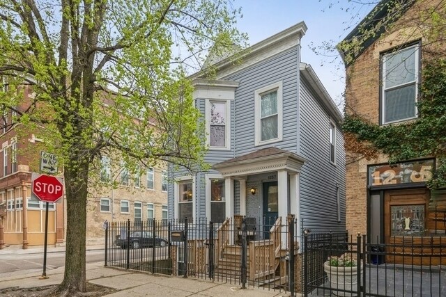property at 1257 N Greenview Ave