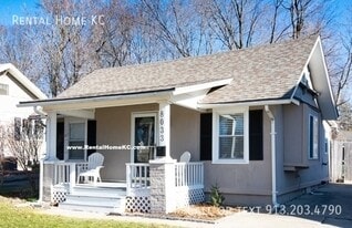 8033 Robinson St in Overland Park, KS - Building Photo