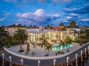 3701 NE 26th Ave in Lighthouse Point, FL - Building Photo - Building Photo