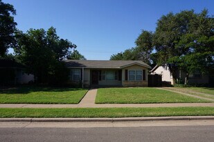 4109 31st St in Lubbock, TX - Building Photo