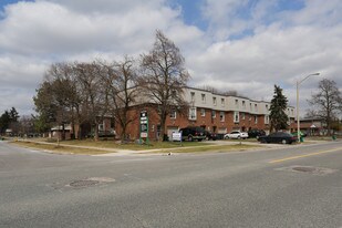 Huningtonwood Residents Apartments