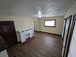 2010 Brussels St in Toledo, OH - Building Photo - Building Photo