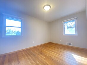 3905 5th Pl NW in Rochester, MN - Foto de edificio - Building Photo