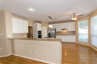 4004 Halfway Cove in Round Rock, TX - Building Photo - Building Photo