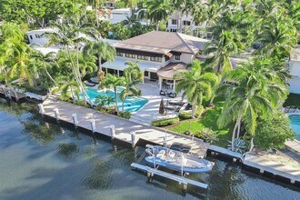 73 Nurmi Dr in Fort Lauderdale, FL - Building Photo - Building Photo