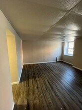 6401 Fifth Ave in Pittsburgh, PA - Building Photo - Building Photo