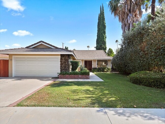 property at 20020 Hemmingway St