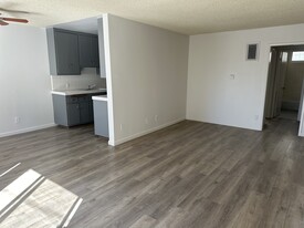 12766 Venice Blvd, Unit 4 Apartments