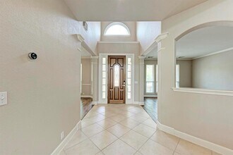 8105 Endeavor Cir in Austin, TX - Building Photo - Building Photo