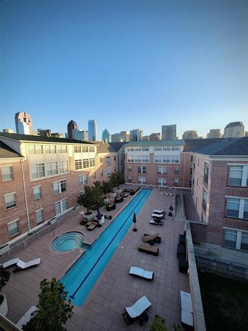 2305 Worthington St in Dallas, TX - Building Photo