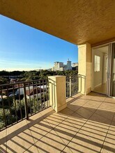 2650 SW 37th Ave in Miami, FL - Building Photo - Building Photo