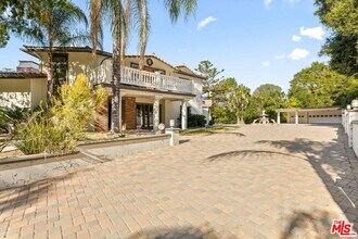 3200 Oakley Dr in Los Angeles, CA - Building Photo - Building Photo