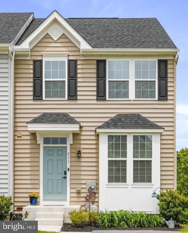 property at 211 Ontario Dr