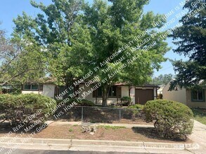 2215 Bonfoy Ave in Colorado Springs, CO - Building Photo - Building Photo