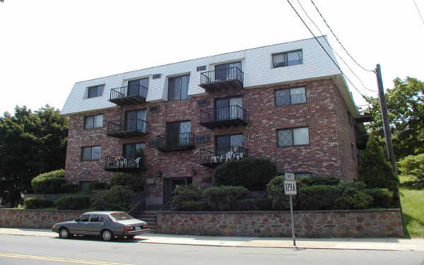 458-460 Eastern Ave in Lynn, MA - Foto de edificio - Building Photo