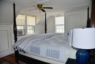 2 N Great Hill Dr in Marion, MA - Building Photo - Building Photo