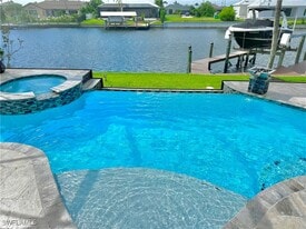 2544 SW 28th Pl in Cape Coral, FL - Building Photo