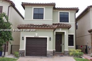 4904 NW 57th Ct in Tamarac, FL - Building Photo