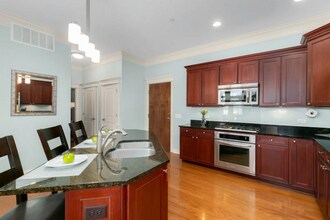 4929 Forest Ave in Downers Grove, IL - Building Photo - Building Photo