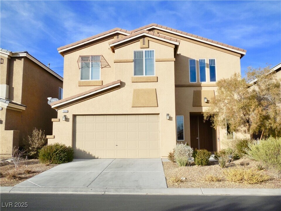 7868 Barntucket Ave in Las Vegas, NV - Building Photo