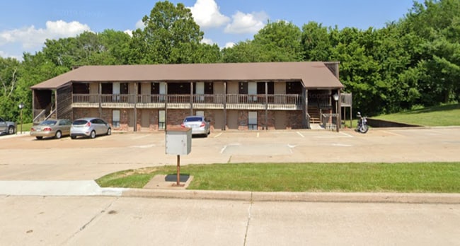 Lakeside Apartments