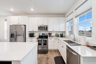 5446 Second Ave in Timnath, CO - Building Photo - Building Photo