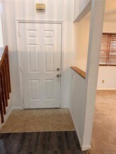 25 Wood Lake Dr in Middletown, NY - Building Photo - Building Photo