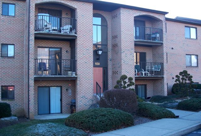 938 Cold Spring Rd, Unit Clearview Manor #12 in Allentown, PA - Foto de edificio