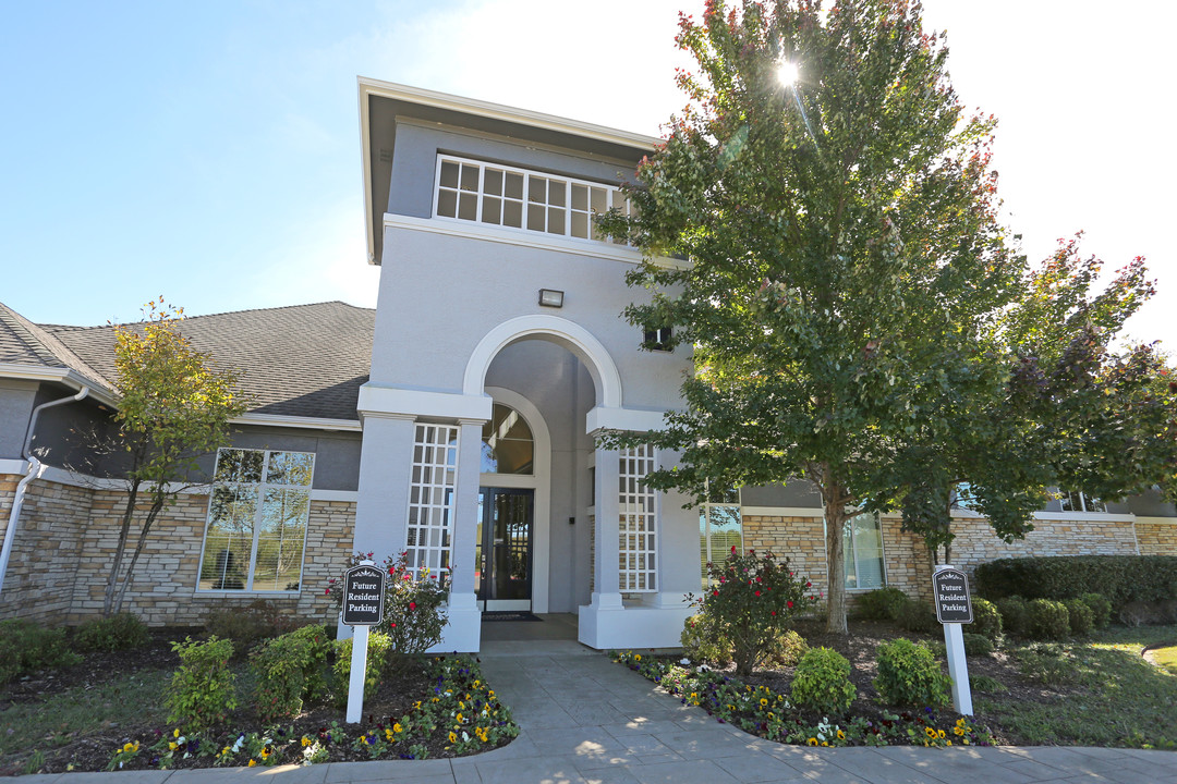 Stoneleigh Centerton Apartments in Centerton, AR - Building Photo