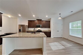 1371 Key Manor Ln in Lawrenceville, GA - Building Photo - Building Photo