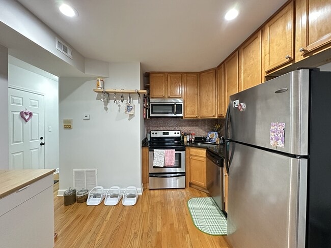 3335 N Lamon Ave in Chicago, IL - Building Photo - Building Photo